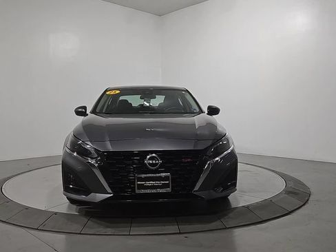 Certified 2025 Nissan Altima 2.5 S FWD image 10