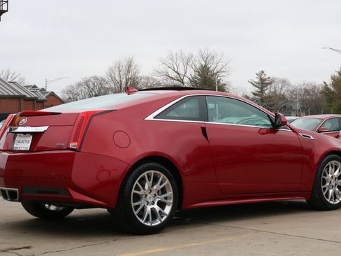 Used 2011 Cadillac CTS Premium image 9