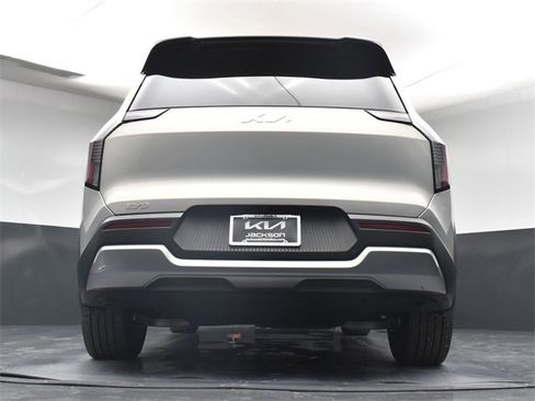 Certified 2026 Kia EV9 Light image 38