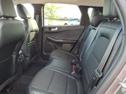 New 2026 Ford Escape SE w/ Class II Trailer Tow Package image 13
