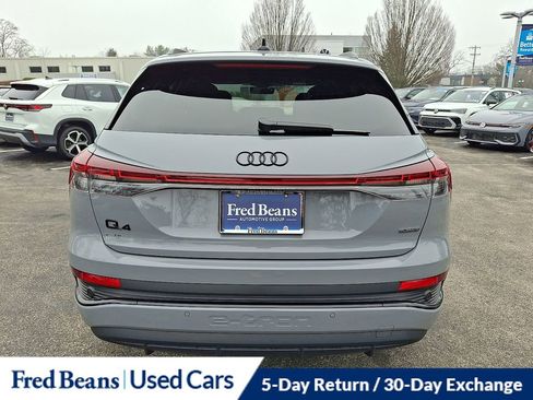 Used 2024 Audi Q4 e-tron Premium Plus image 5