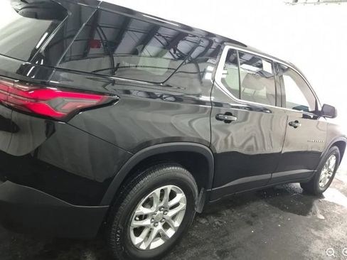 Used 2023 Chevrolet Traverse LS w/ LPO, Cargo Package FWD image 4