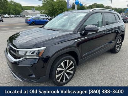 Certified 2023 Volkswagen Taos SE w/ Panoramic Sunroof Package