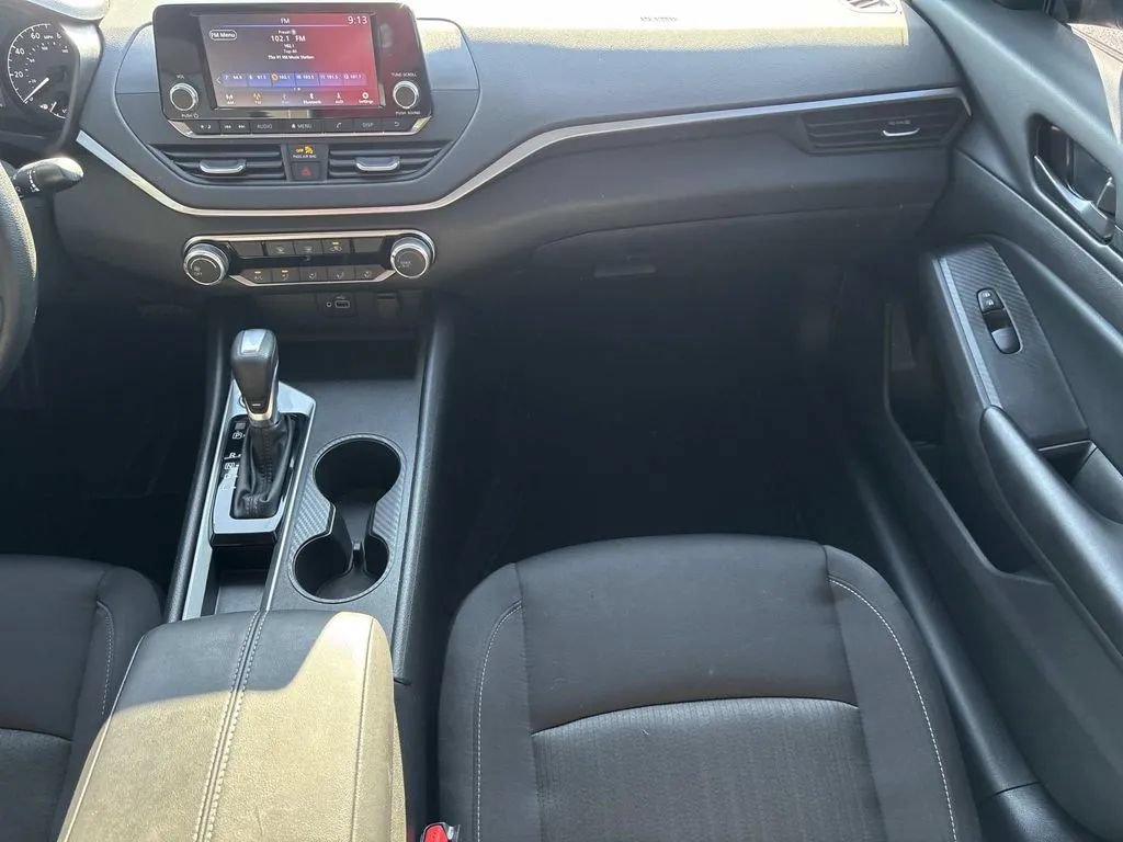 Used 2024 Nissan Altima 2.5 S FWD image 13