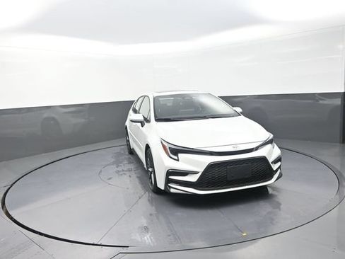 Used 2026 Toyota Corolla XSE FWD image 25