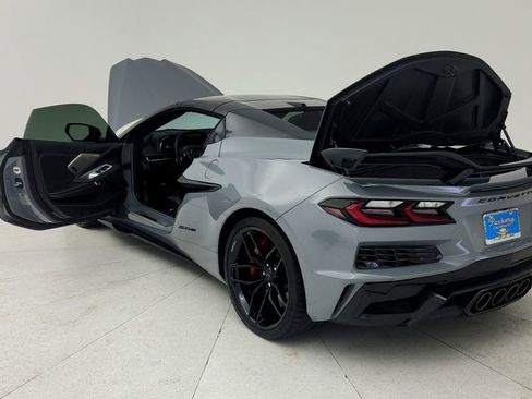 Used 2025 Chevrolet Corvette Z06 w/ Battery Protection Package image 12