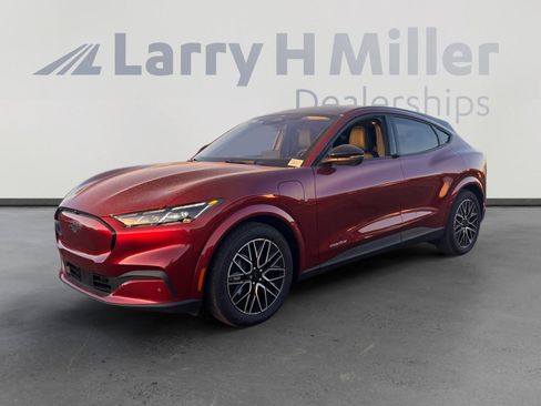 New 2025 Ford Mustang Mach-E Premium image 1