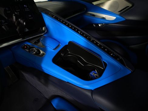 Used 2024 Chevrolet Corvette Stingray Premium Conv w/ Battery Protection Package RWD image 18