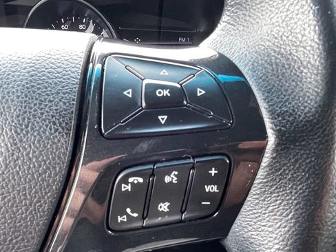Used 2017 Ford Explorer XLT w/ Equipment Group 202A FWD image 20