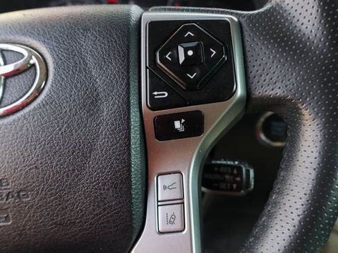 Used 2022 Toyota 4Runner SR5 image 25