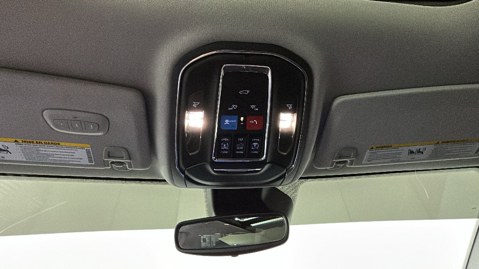 Used 2023 Jeep Grand Cherokee L Limited AWD/4WD image 31