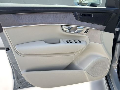 New 2026 Volvo XC90 B6 Ultra w/ Protection Package AWD/4WD image 19