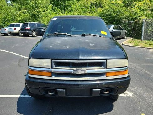 Used 2001 Chevrolet S10 Pickup LS w/ Preferred Equipment Group AWD/4WD image 7