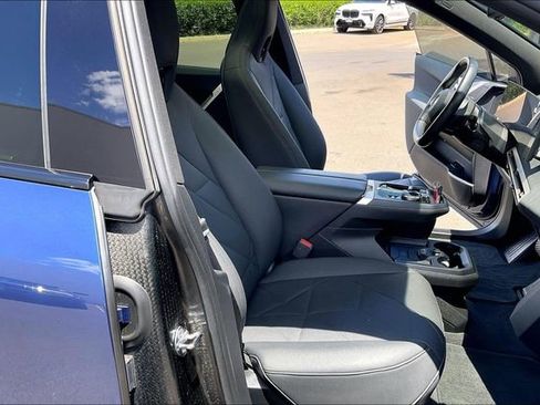 Used 2025 BMW iX xDrive50 w/ Convenience Package AWD/4WD image 7