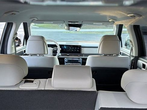 Certified 2025 Hyundai Santa Fe SEL AWD/4WD image 33