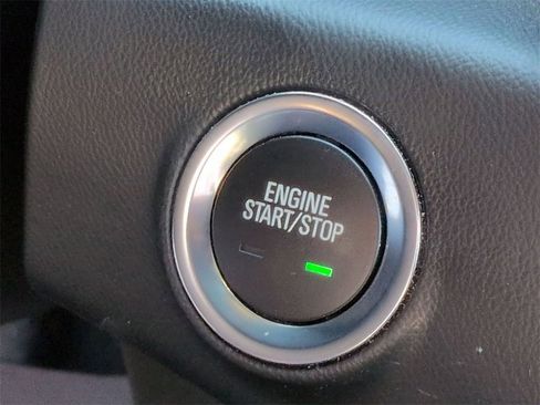 Certified 2023 GMC Terrain SLE w/ Driver Convenience Package image 17