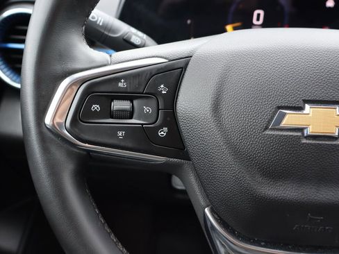 Used 2025 Chevrolet Trax LT w/ Driver Confidence Package FWD image 11