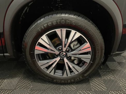 Used 2021 Nissan Rogue SV AWD/4WD image 16