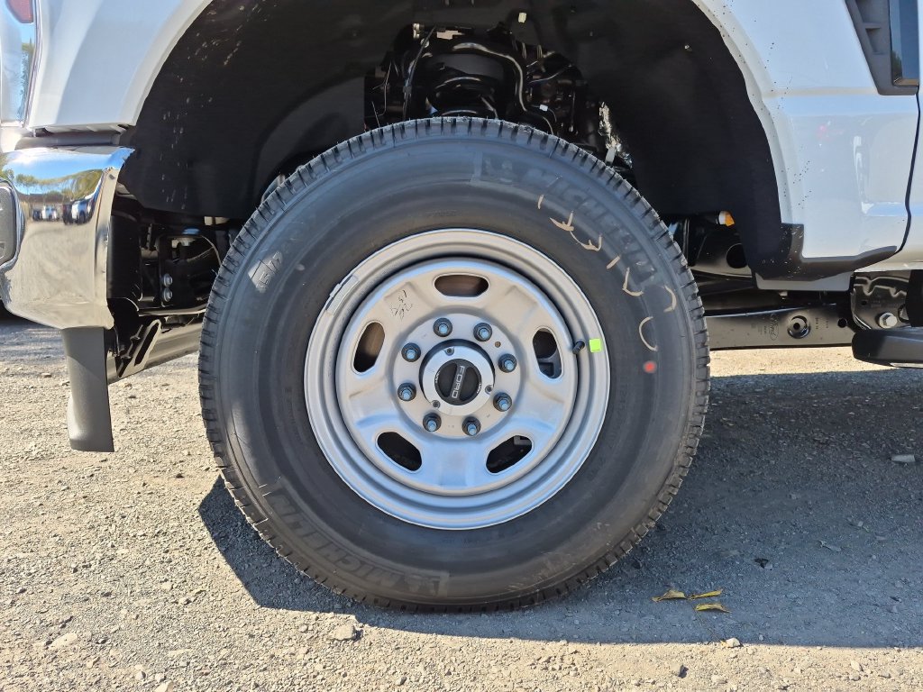 New 2027 Ford F250 XL w/ XL Chrome Package AWD/4WD image 12