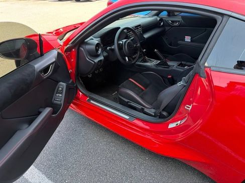 Used 2022 Subaru BRZ Limited RWD image 7