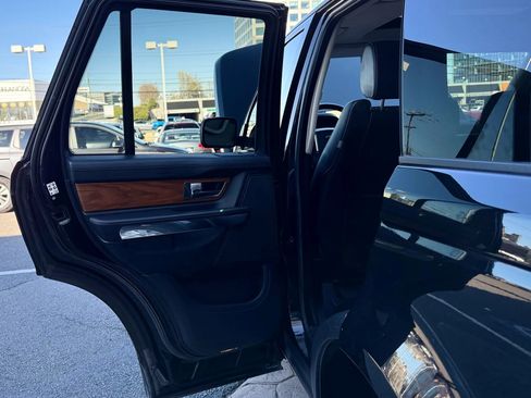 Used 2013 Land Rover Range Rover Sport HSE LUX image 28