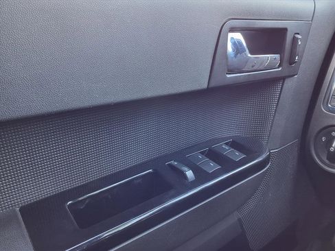 Used 2012 Ford Escape Limited image 18