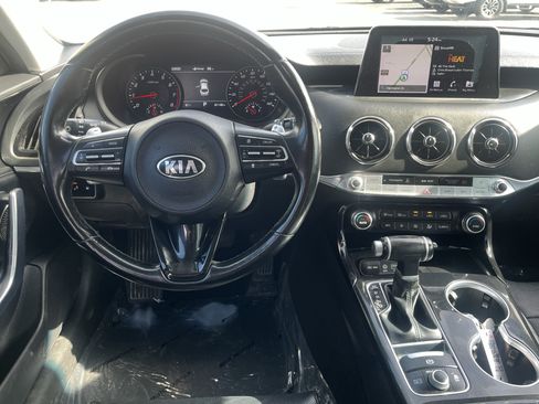 Used 2019 Kia Stinger Premium RWD image 16