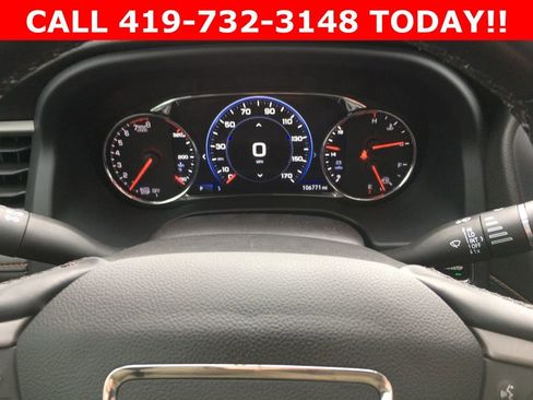 Used 2023 GMC Acadia AT4 w/ Technology Package image 21