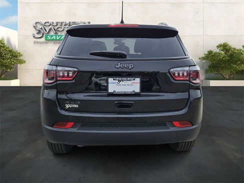 New 2026 Jeep Compass Latitude image 4