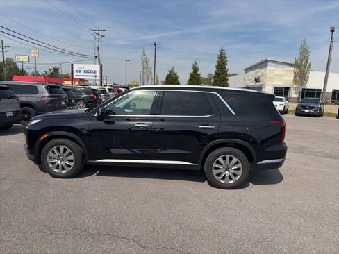 Used 2024 Hyundai Palisade SEL FWD image 3