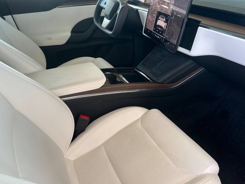 Used 2023 Tesla Model X AWD/4WD image 20