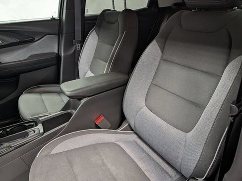 Certified 2023 Chevrolet TrailBlazer LT FWD image 11