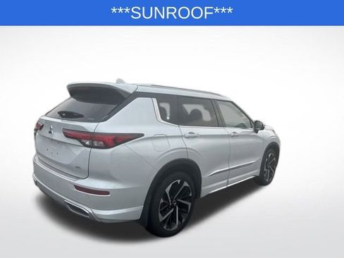 Used 2024 Mitsubishi Outlander SEL image 6