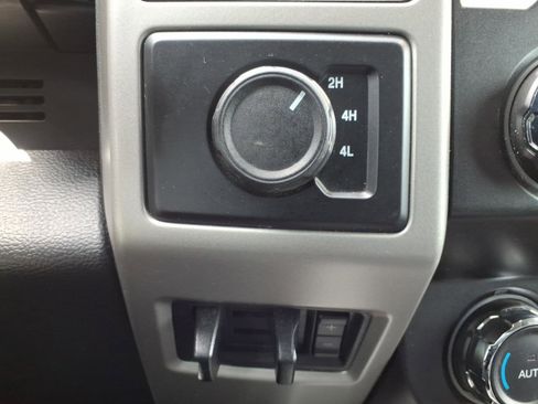Used 2021 Ford F250 Lariat w/ Lariat Value Package AWD/4WD image 25