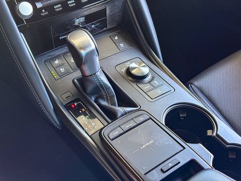 Used 2021 Lexus IS 350 F Sport AWD/4WD image 31