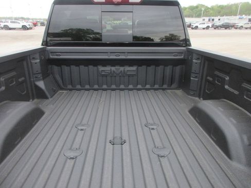 New 2026 GMC Sierra 2500 AT4 w/ AT4 Premium Plus Package AWD/4WD image 7