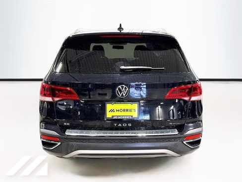 Used 2022 Volkswagen Taos SE AWD/4WD image 6