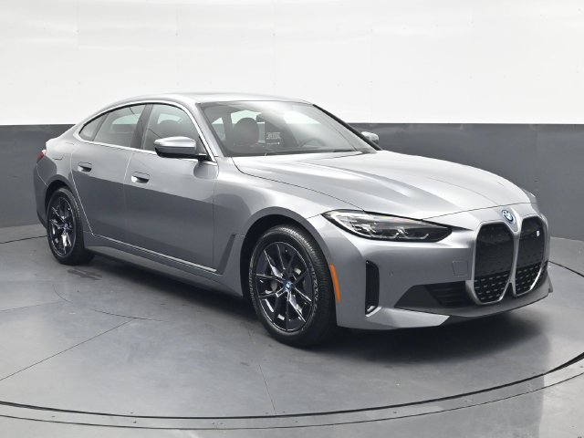 Certified 2024 BMW i4 eDrive35 w/ Premium Package RWD image 2