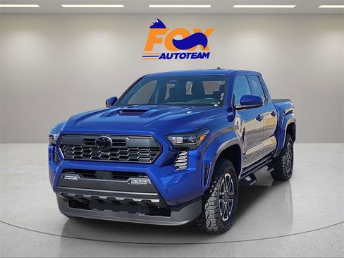 New 2025 Toyota Tacoma TRD Sport image 1