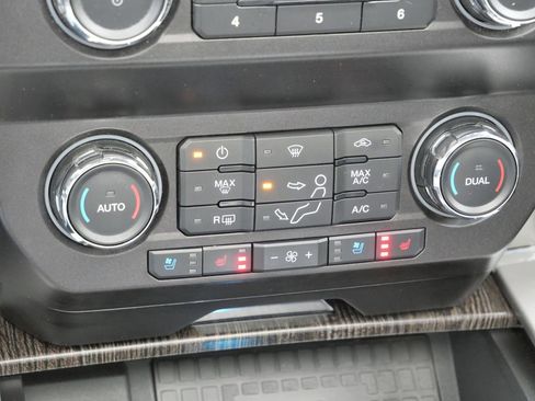 Used 2020 Ford F350 Lariat w/ Lariat Ultimate Package image 22