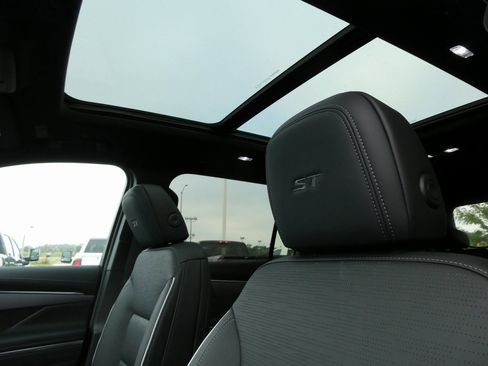 New 2026 Buick Enclave Sport Touring w/ Power Package image 30