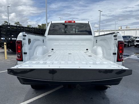 New 2026 RAM 2500 Tradesman AWD/4WD image 31