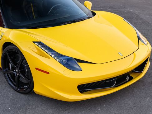 Used 2010 Ferrari 458 Italia Coupe RWD image 4