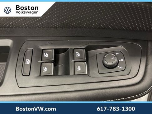 New 2026 Volkswagen Atlas SEL image 32