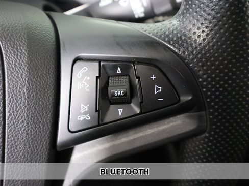 Used 2020 Chevrolet Trax LT image 4