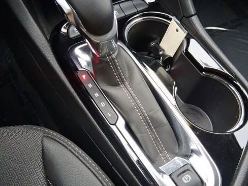 Used 2025 Buick Encore GX Preferred image 26