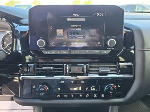 Used 2025 Nissan Pathfinder Rock Creek AWD/4WD image 17