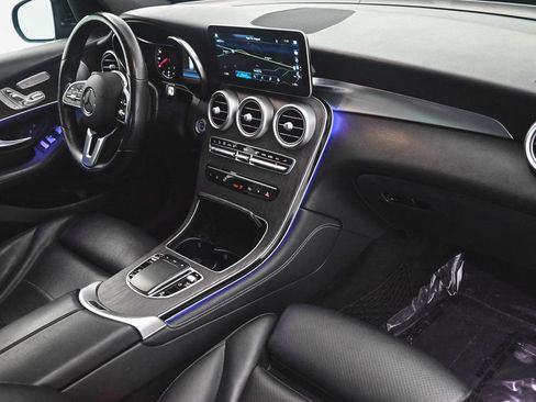 Used 2020 Mercedes-Benz GLC 300 4MATIC image 40