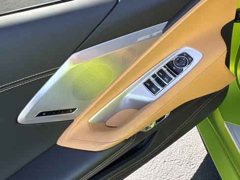 Used 2023 Chevrolet Corvette Stingray Premium Conv w/ Z51 Performance Package image 23