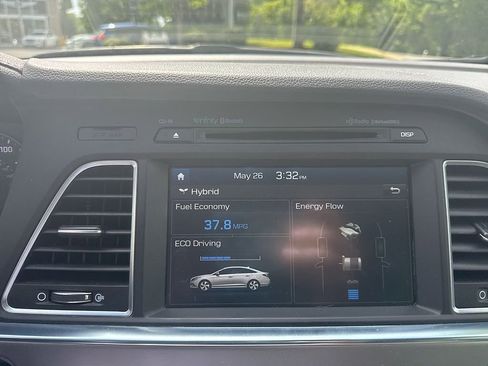 Used 2017 Hyundai Sonata Limited w/ Ultimate Package 02 FWD image 22